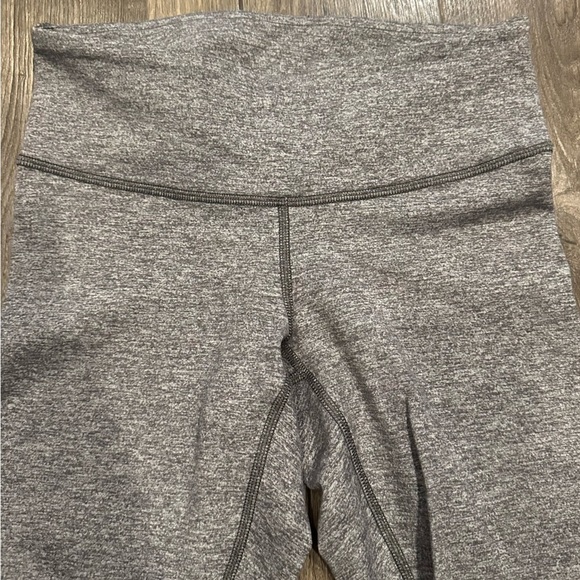 Lululemon Wunder Under Crop Leggings Heathered Slate Gray Mid Rise Size 4 Yoga - Picture 3 of 10